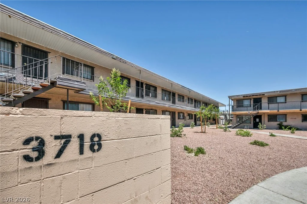 3718 Hazelwood, Las Vegas, NV 89119