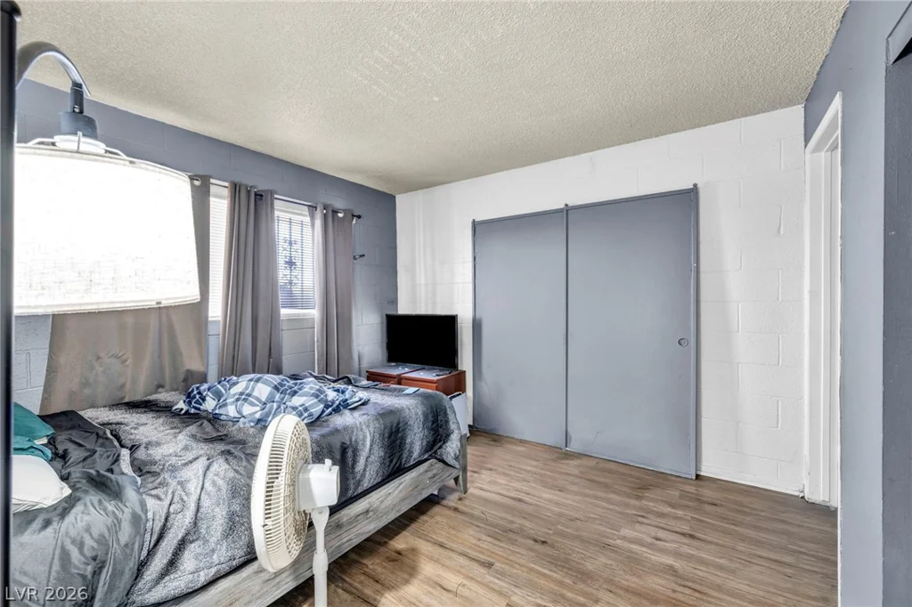 3718 Hazelwood, Las Vegas, NV 89119