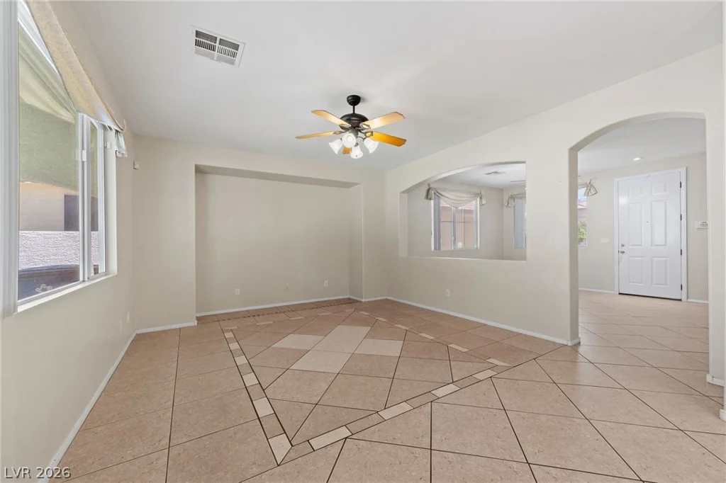 5049 Shadow Valley, Las Vegas, NV 89148