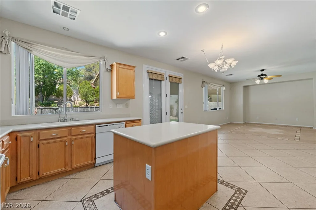 5049 Shadow Valley, Las Vegas, NV 89148