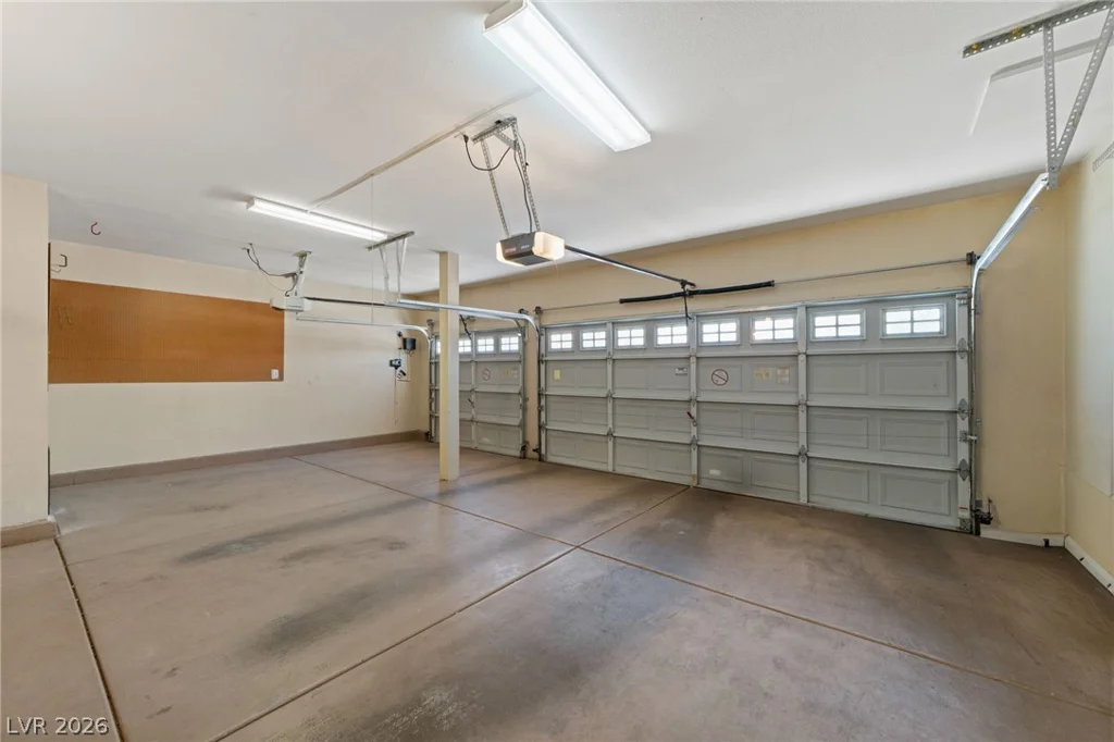 5049 Shadow Valley, Las Vegas, NV 89148