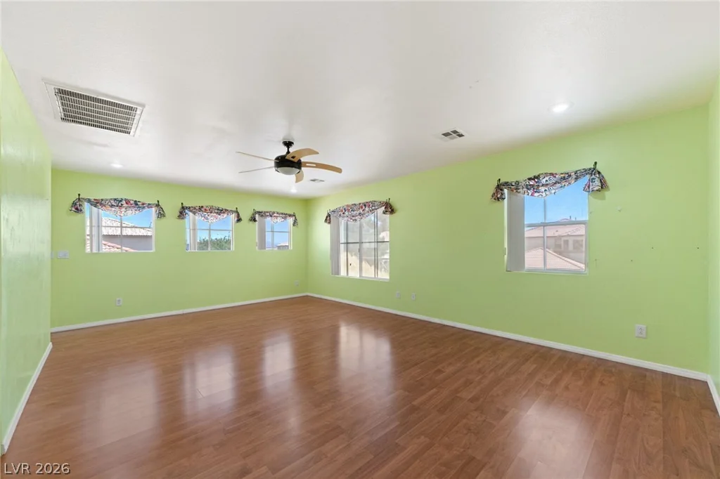 5049 Shadow Valley, Las Vegas, NV 89148