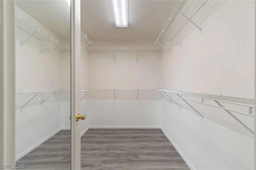 5049 Shadow Valley, Las Vegas, NV 89148