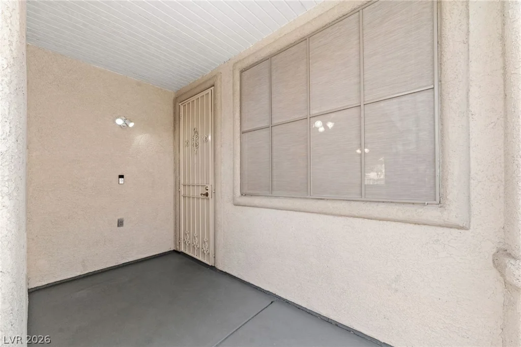 5049 Shadow Valley, Las Vegas, NV 89148