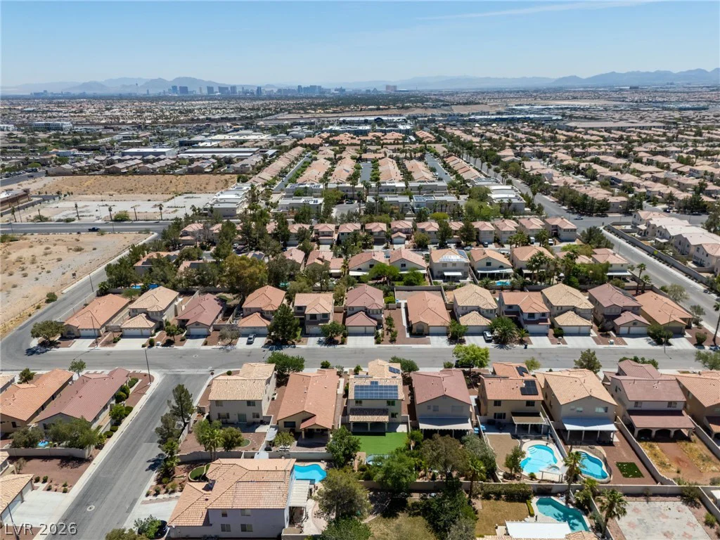 5049 Shadow Valley, Las Vegas, NV 89148