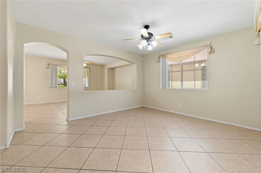 5049 Shadow Valley, Las Vegas, NV 89148