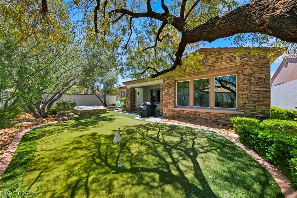 3338 Mission Creek, Las Vegas, NV 89135