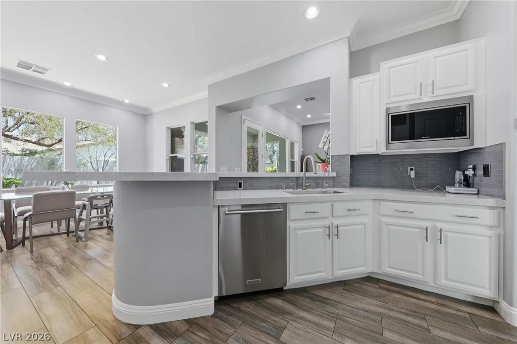 3338 Mission Creek, Las Vegas, NV 89135