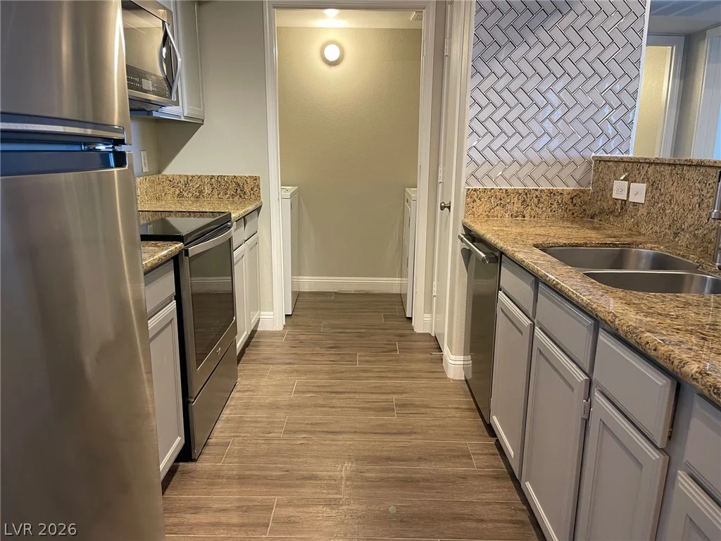 7255 Sunset, Las Vegas, NV 89113