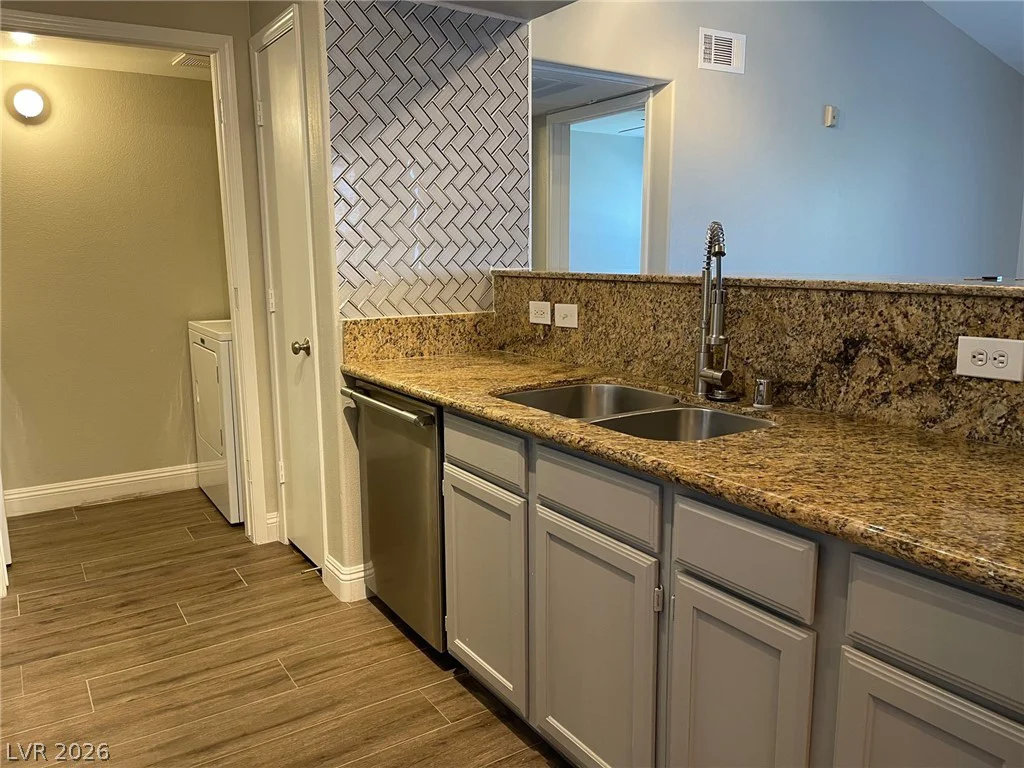 7255 Sunset, Las Vegas, NV 89113