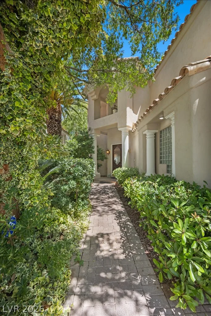 2444 Monarch Bay, Las Vegas, NV 89128