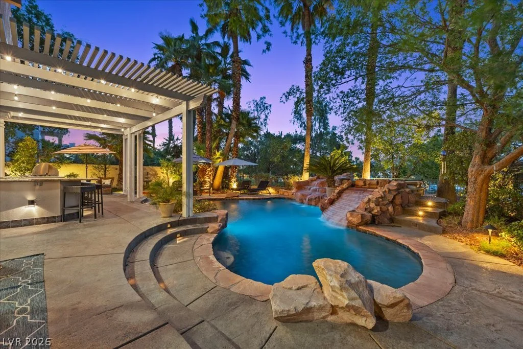 2444 Monarch Bay, Las Vegas, NV 89128