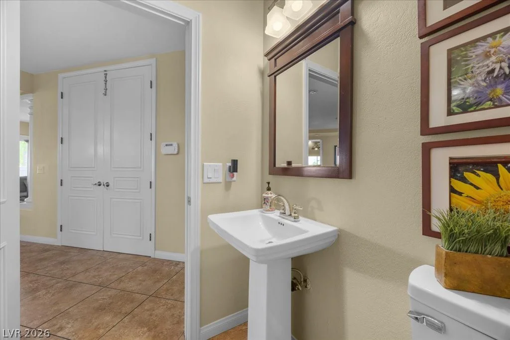 2444 Monarch Bay, Las Vegas, NV 89128