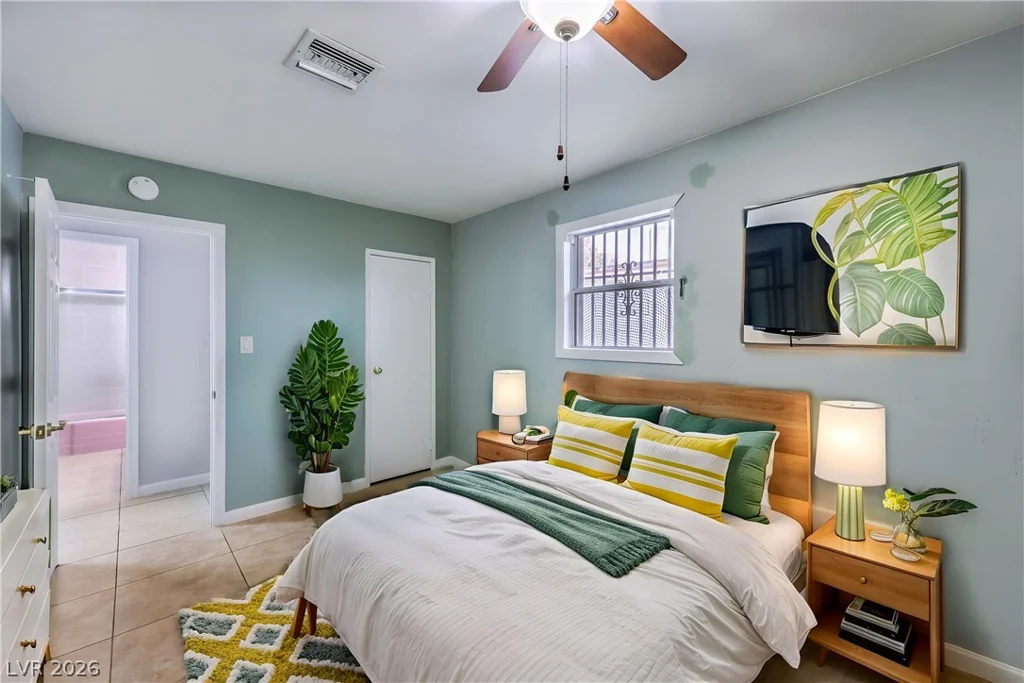 2016 Madeline, Las Vegas, NV 89108