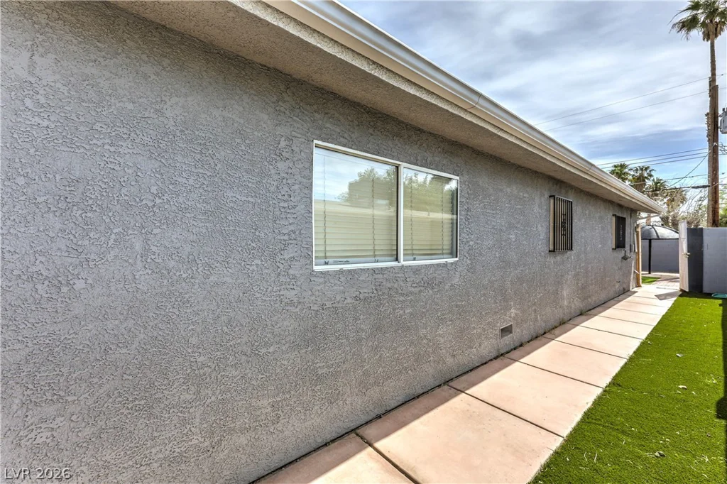 2016 Madeline, Las Vegas, NV 89108