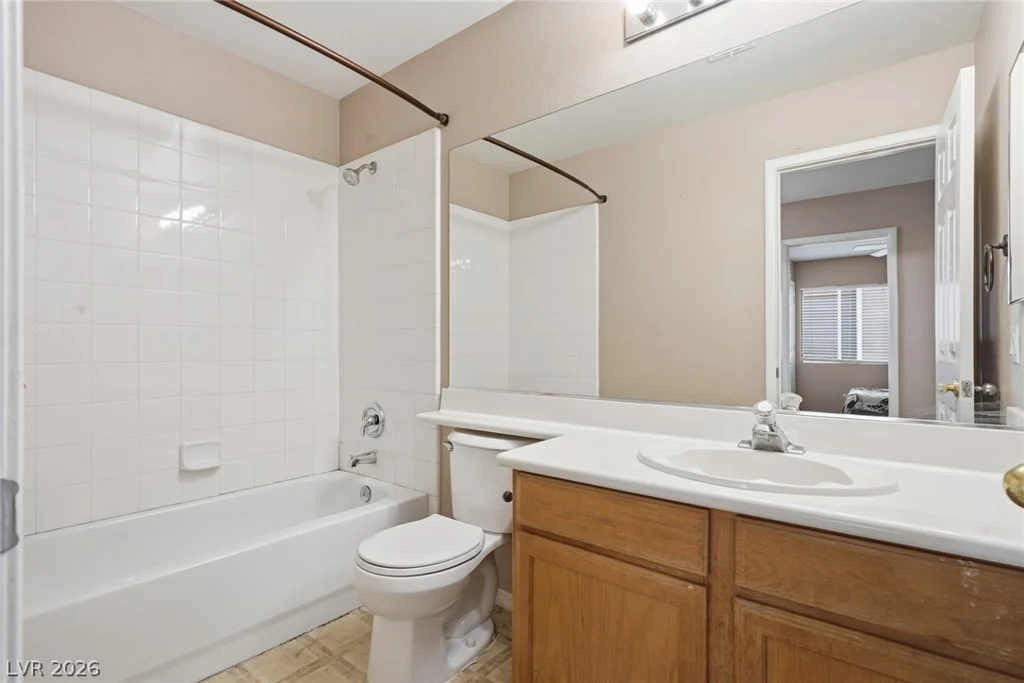 7630 Glorietta Bay, Las Vegas, NV 89139