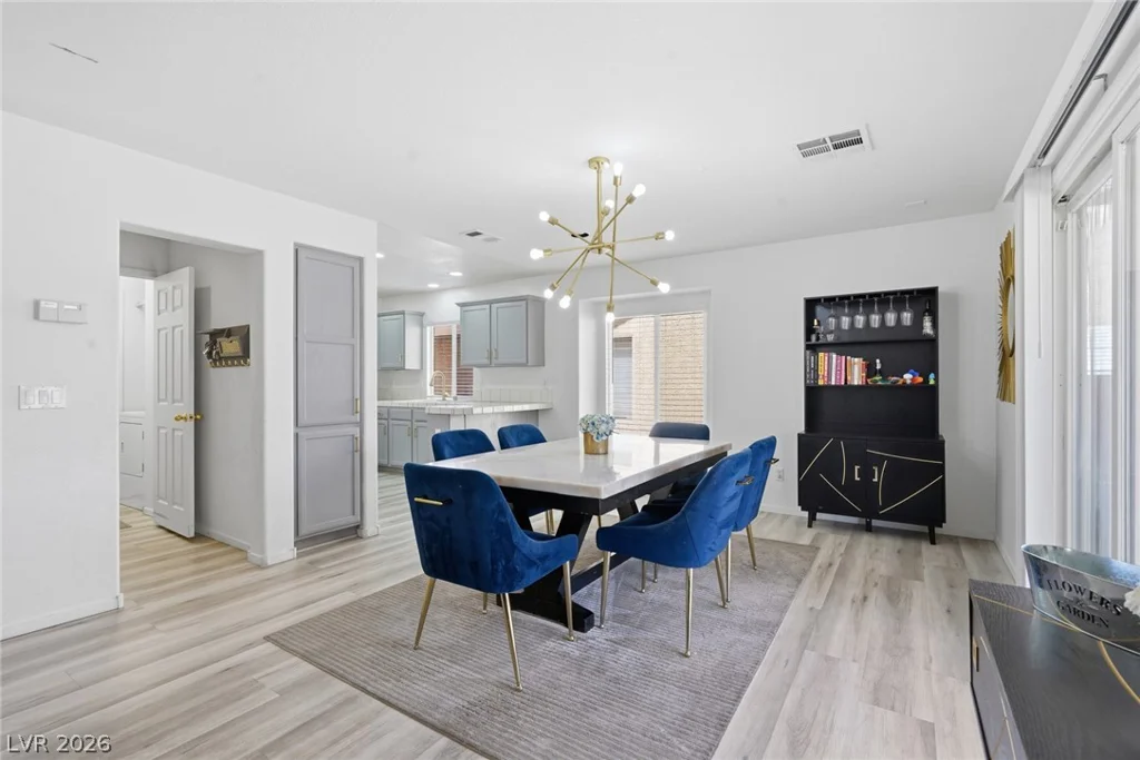 7630 Glorietta Bay, Las Vegas, NV 89139