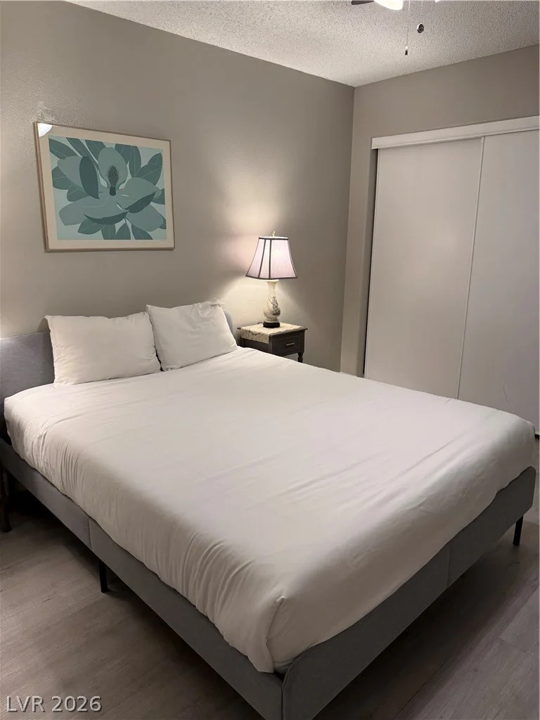 5105 Desert Inn, Las Vegas, NV 89146