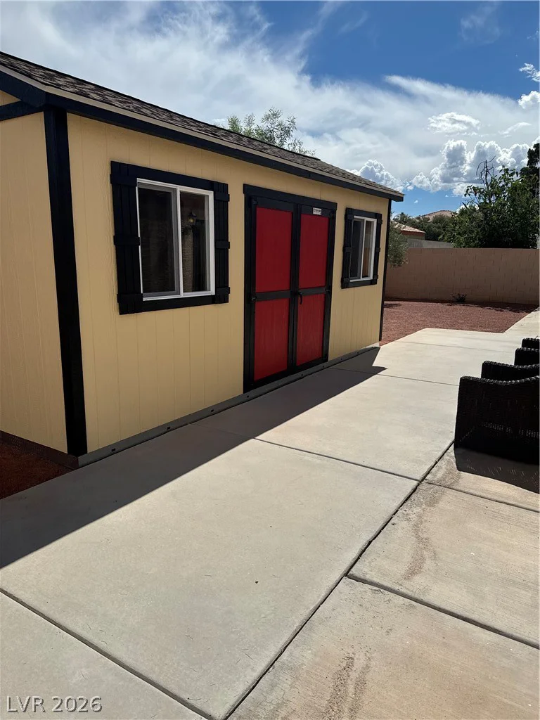 5105 Desert Inn, Las Vegas, NV 89146