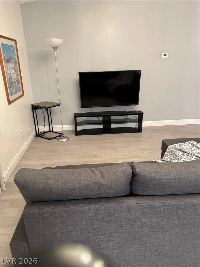 5105 Desert Inn, Las Vegas, NV 89146