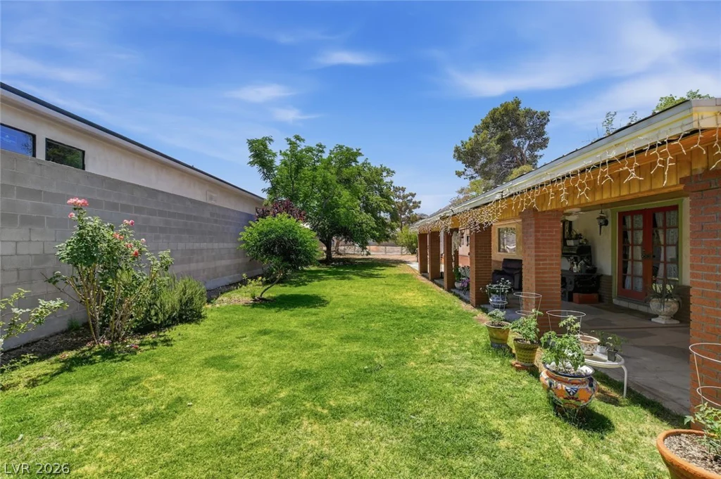 2230 Pinto, Henderson, NV 89002