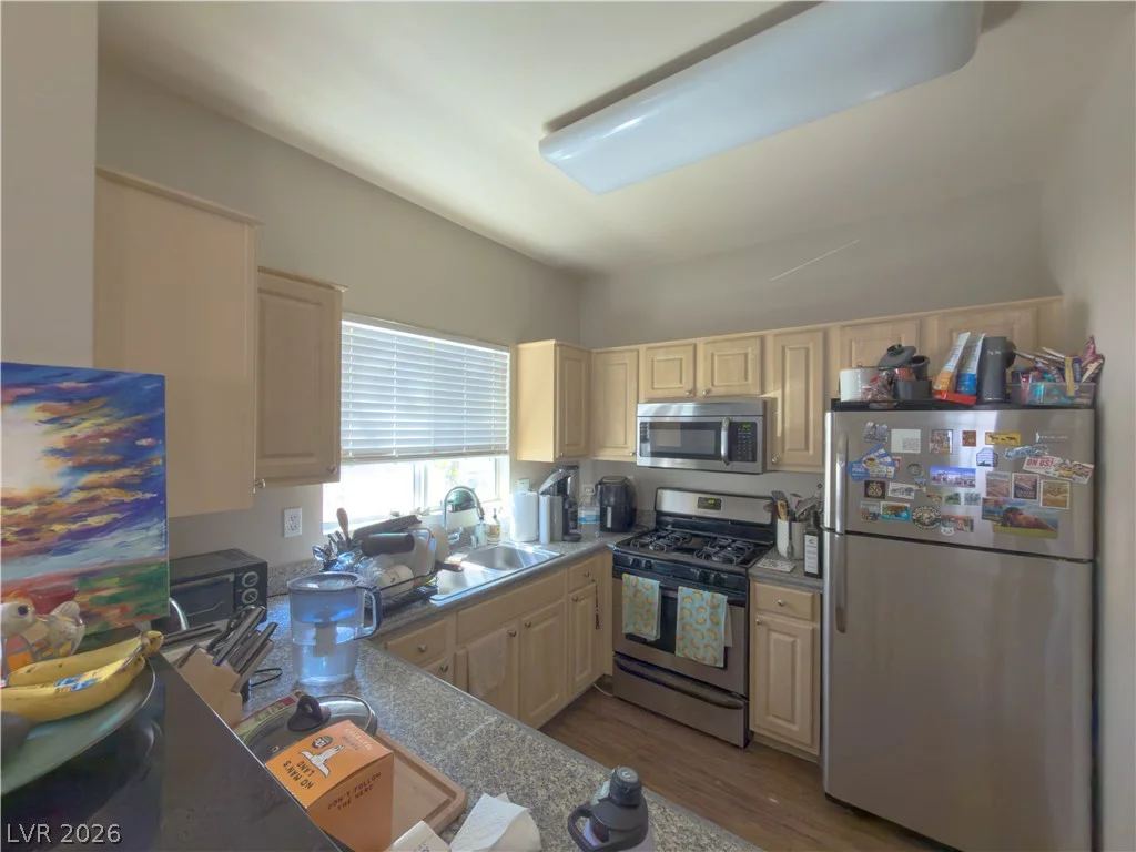 5250 Rainbow, Las Vegas, NV 89118