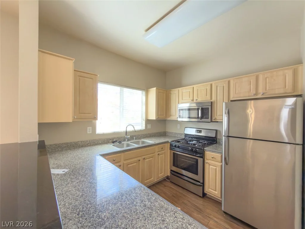 5250 Rainbow, Las Vegas, NV 89118