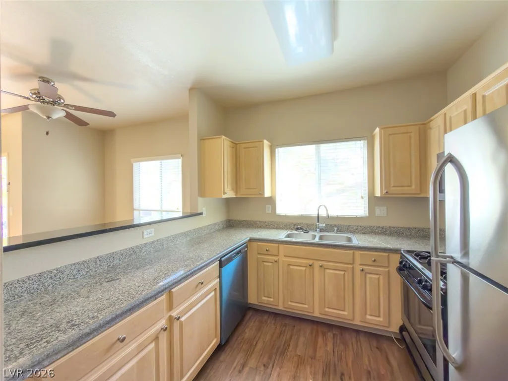 5250 Rainbow, Las Vegas, NV 89118
