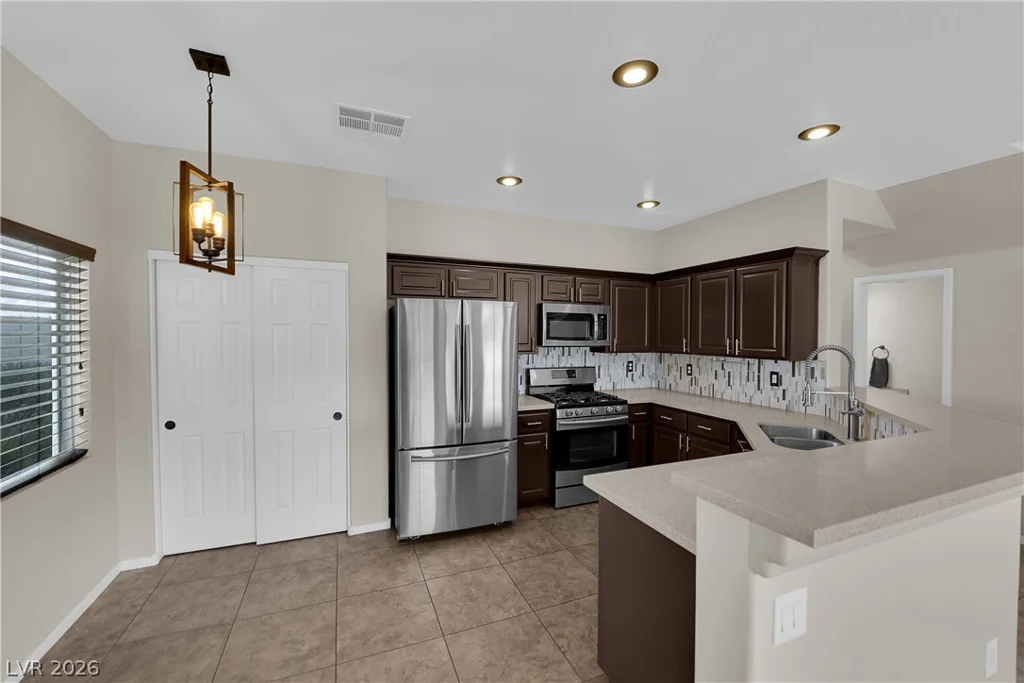 6520 Bucking Horse, Henderson, NV 89011