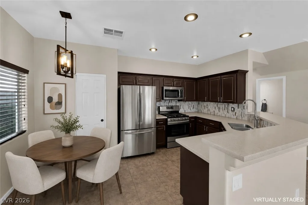 6520 Bucking Horse, Henderson, NV 89011