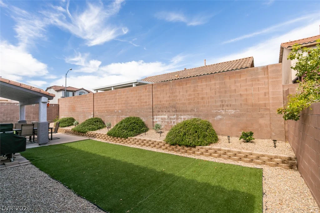 1019 Silver Retreat, Henderson, NV 89002
