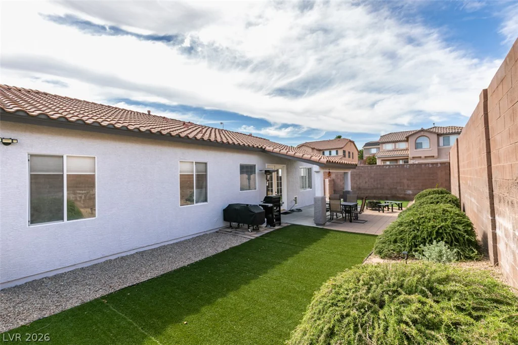 1019 Silver Retreat, Henderson, NV 89002