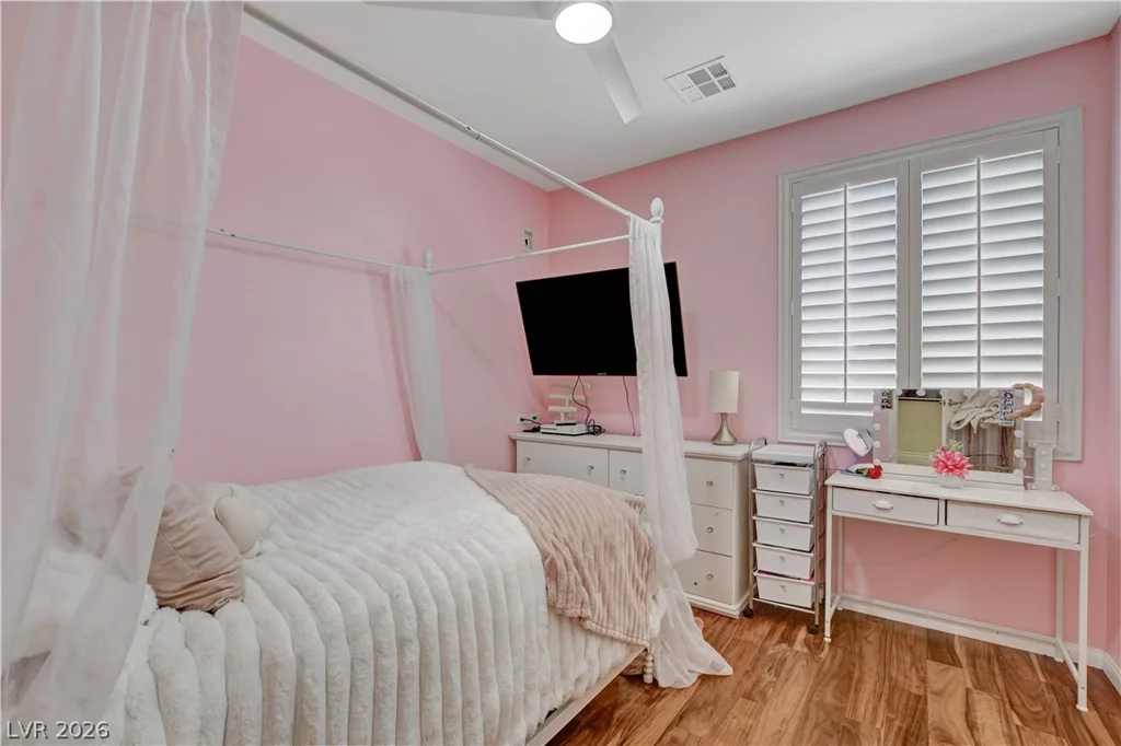 10240 Clark Wooldridge, Las Vegas, NV 89129