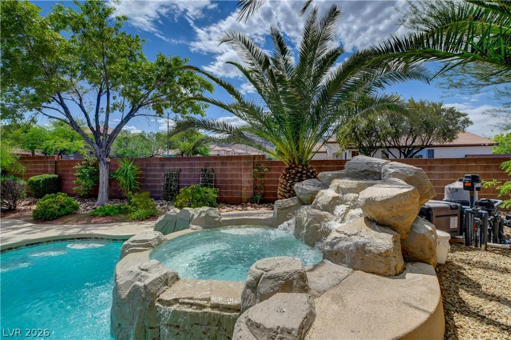 10240 Clark Wooldridge, Las Vegas, NV 89129
