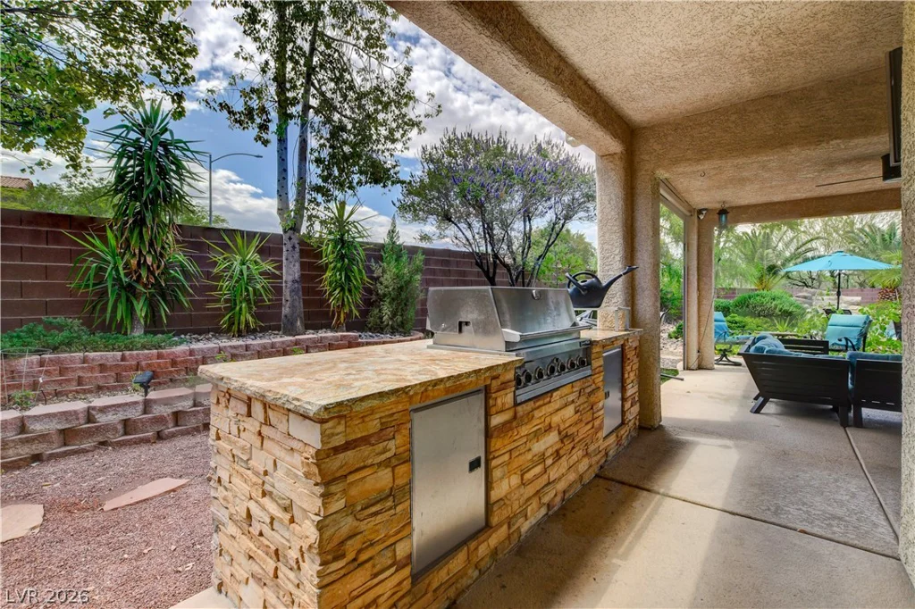 10240 Clark Wooldridge, Las Vegas, NV 89129