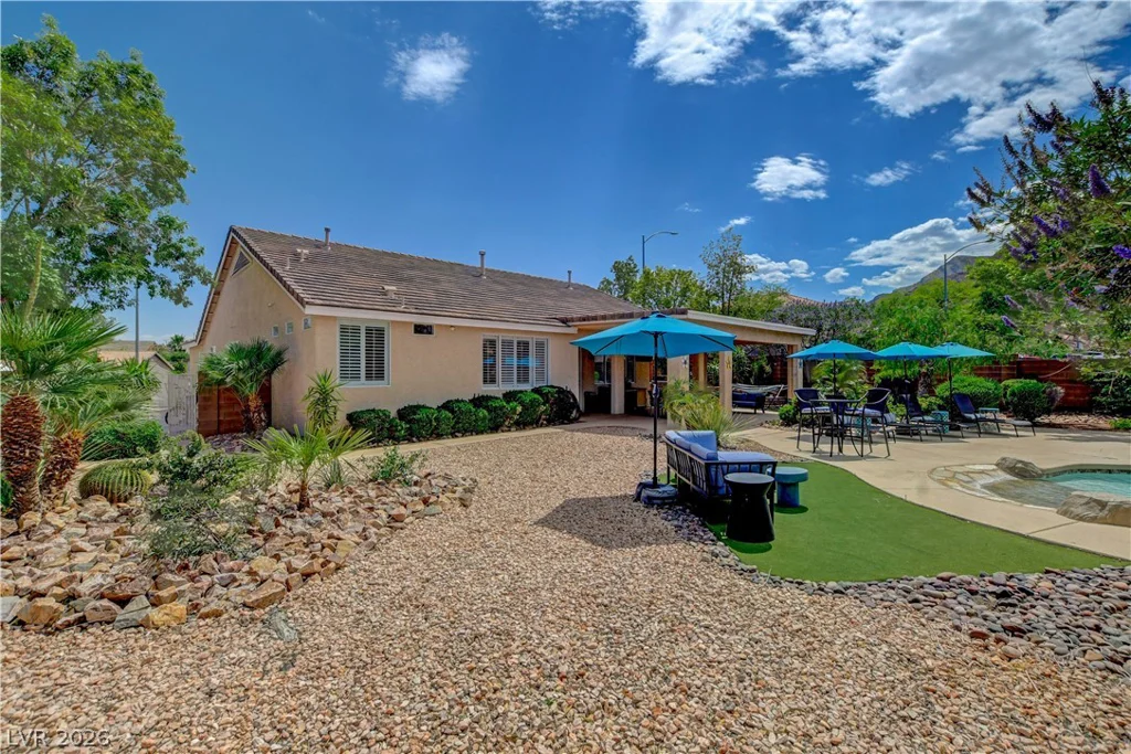 10240 Clark Wooldridge, Las Vegas, NV 89129