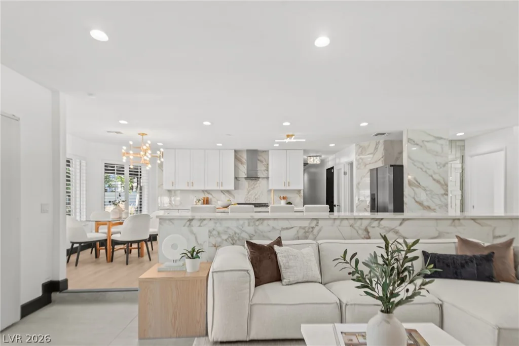 2840 Duneville, Las Vegas, NV 89146