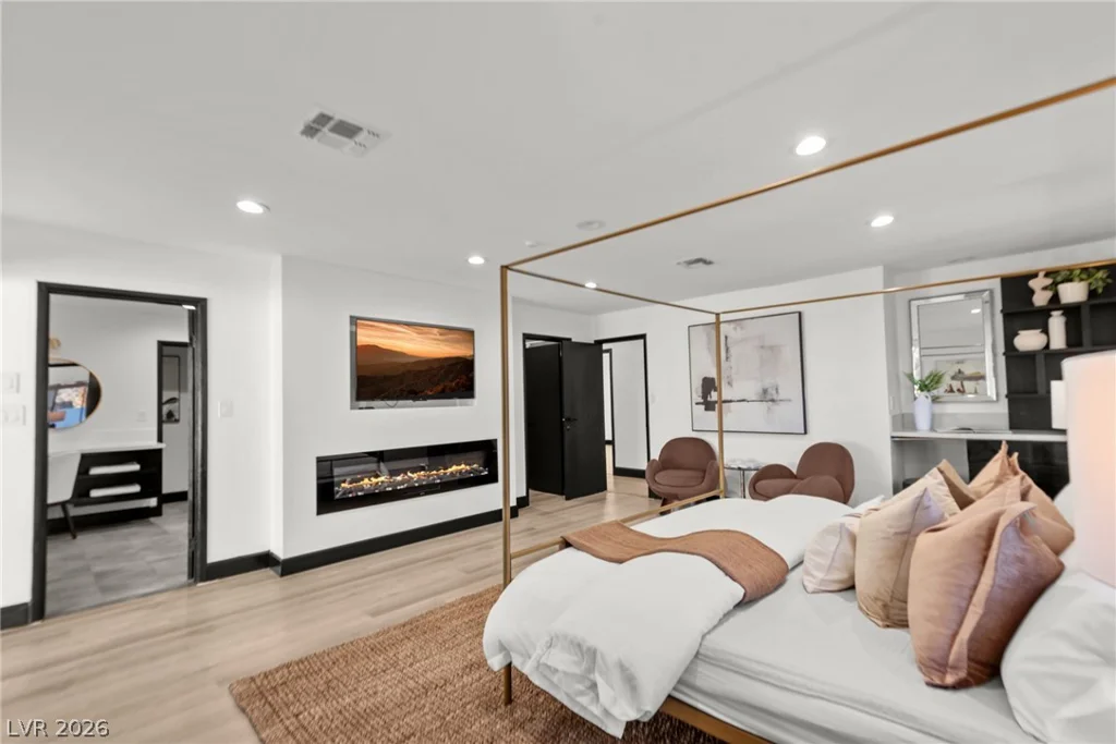 2840 Duneville, Las Vegas, NV 89146