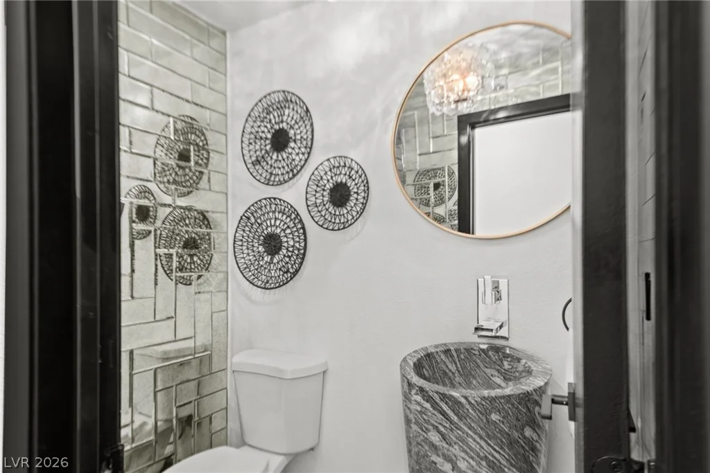 2840 Duneville, Las Vegas, NV 89146