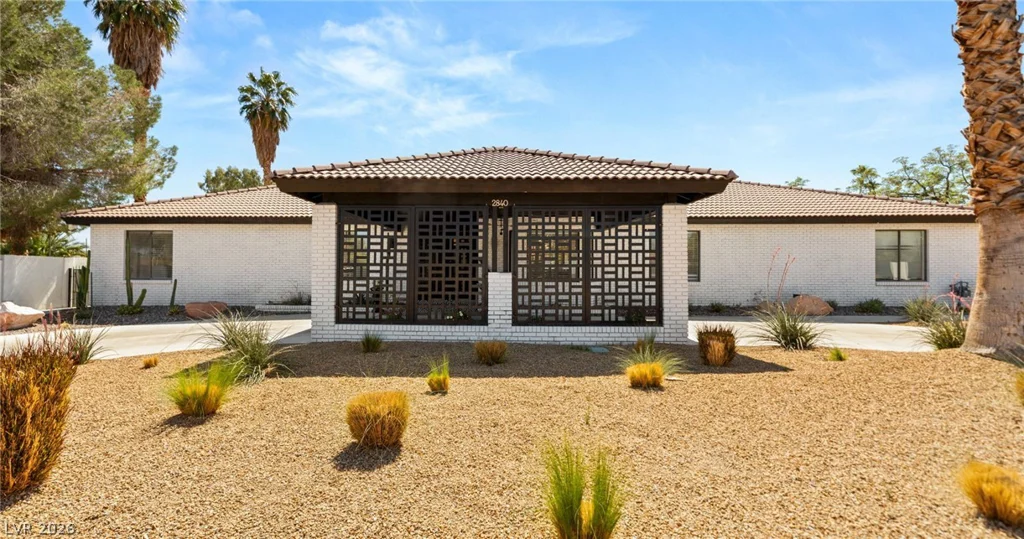 2840 Duneville, Las Vegas, NV 89146