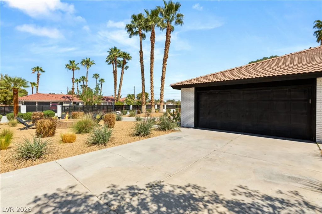 2840 Duneville, Las Vegas, NV 89146