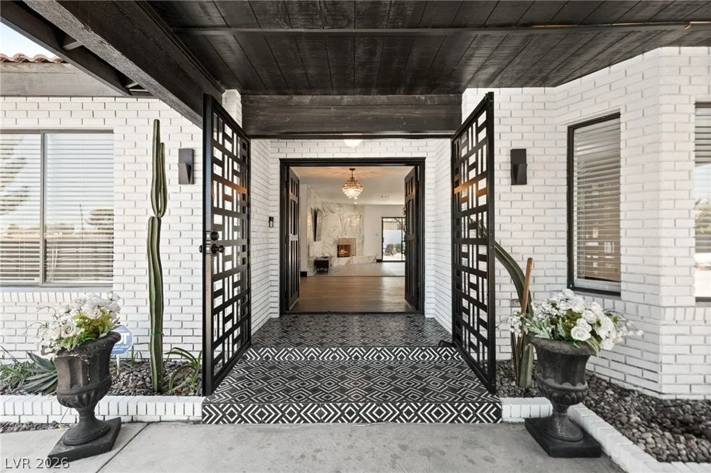 2840 Duneville, Las Vegas, NV 89146