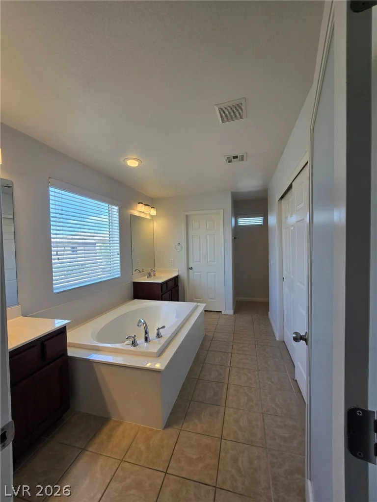 7312 Bare Rock, Las Vegas, NV 89113