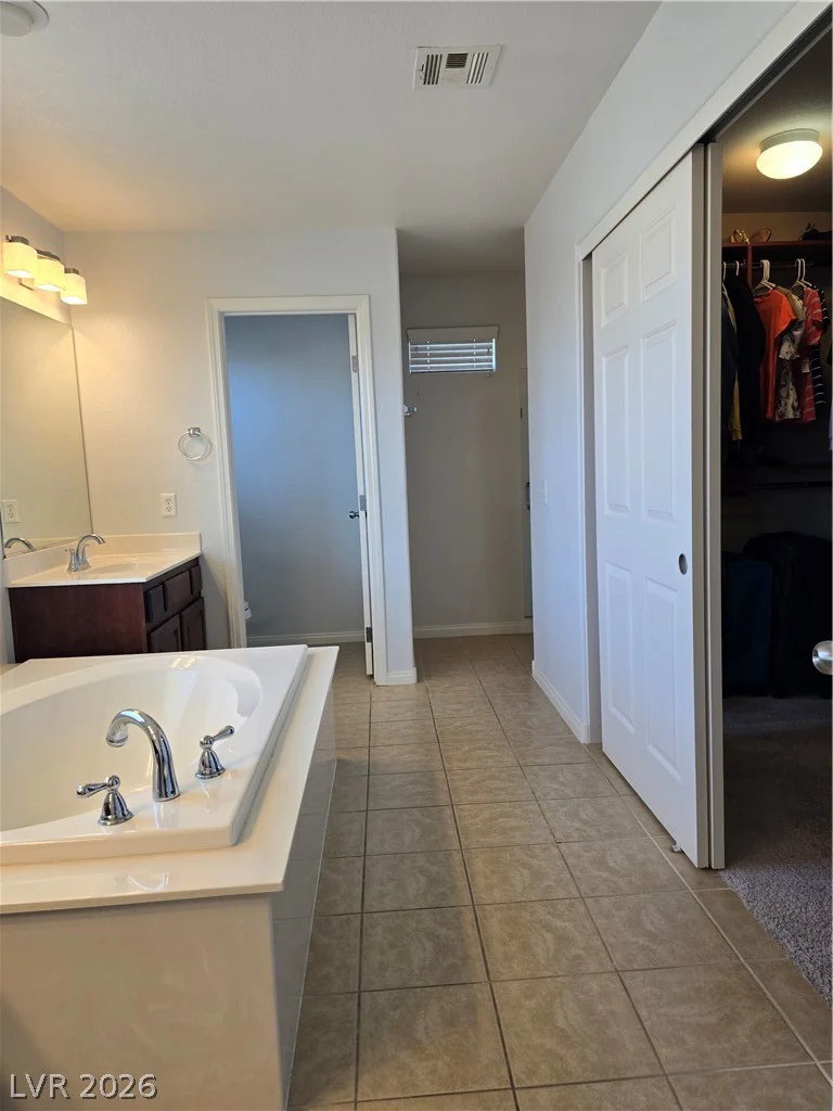 7312 Bare Rock, Las Vegas, NV 89113