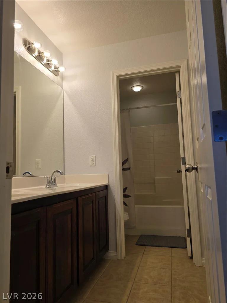 7312 Bare Rock, Las Vegas, NV 89113