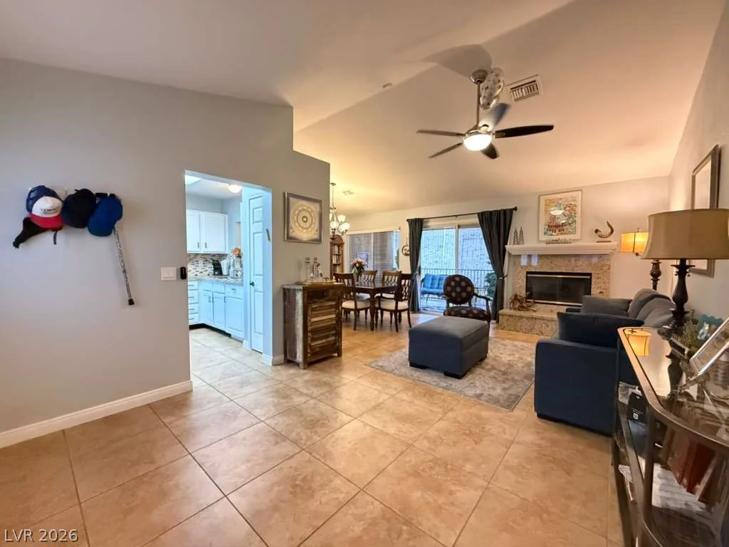 8665 Prairie Hill, Las Vegas, NV 89134