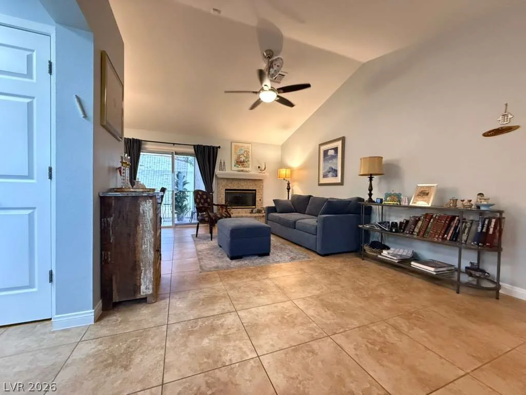8665 Prairie Hill, Las Vegas, NV 89134