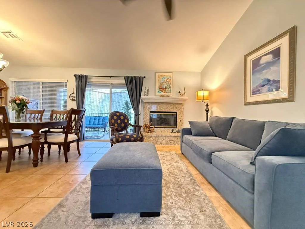 8665 Prairie Hill, Las Vegas, NV 89134