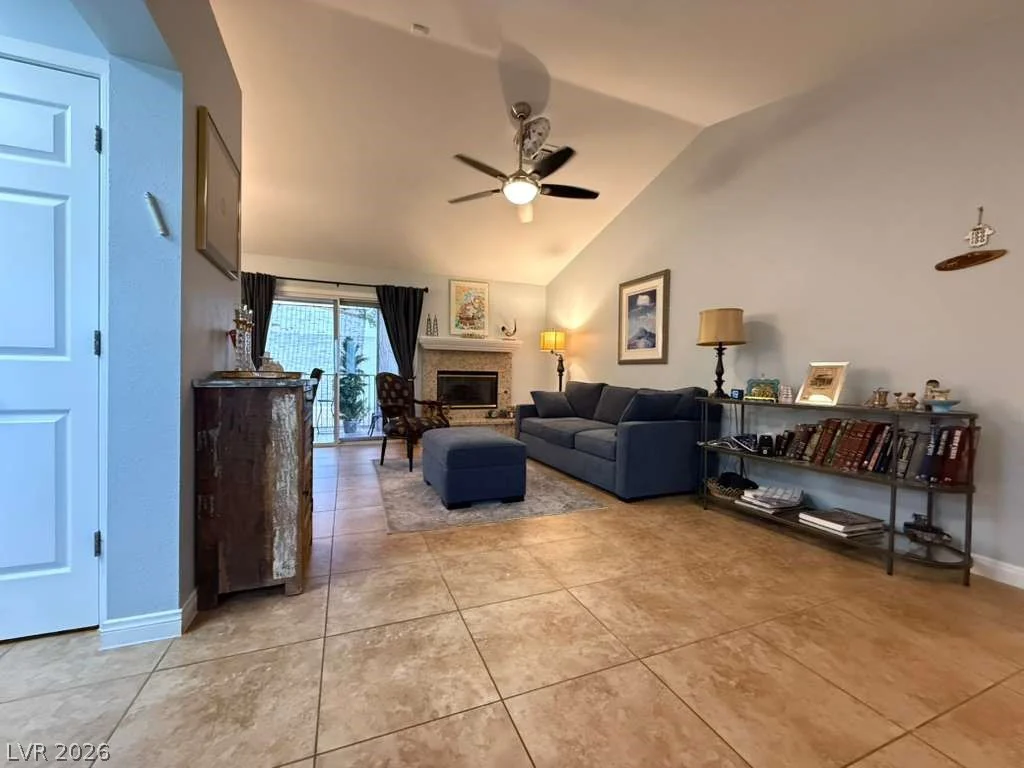 8665 Prairie Hill, Las Vegas, NV 89134