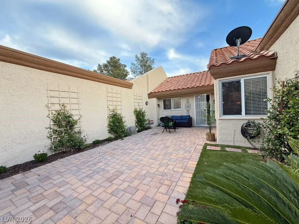 8665 Prairie Hill, Las Vegas, NV 89134